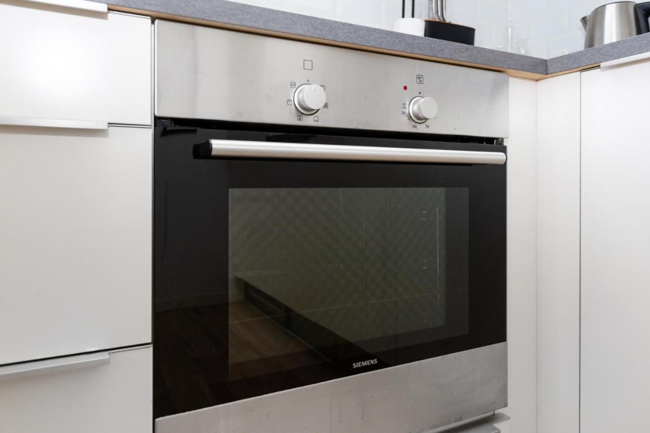 Appartement 200 M Fra Rutebilstation - Privat Terrasse, Grill à Århus Extérieur photo