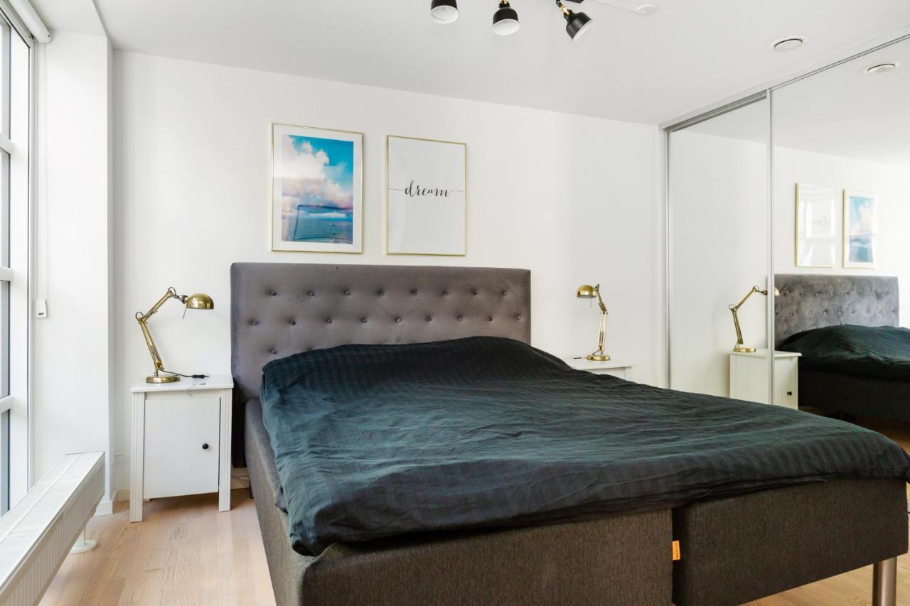 Appartement 200 M Fra Rutebilstation - Privat Terrasse, Grill à Århus Extérieur photo